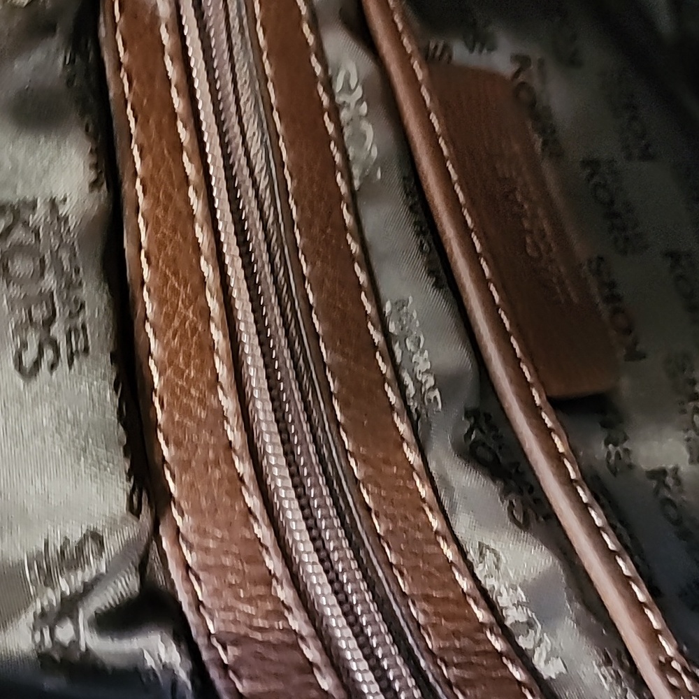Tote - Picture 2 of 3